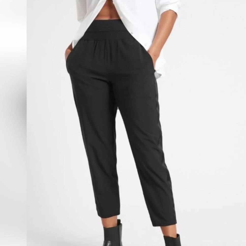 Athleta Nolita Slim Tapered Crop Pant